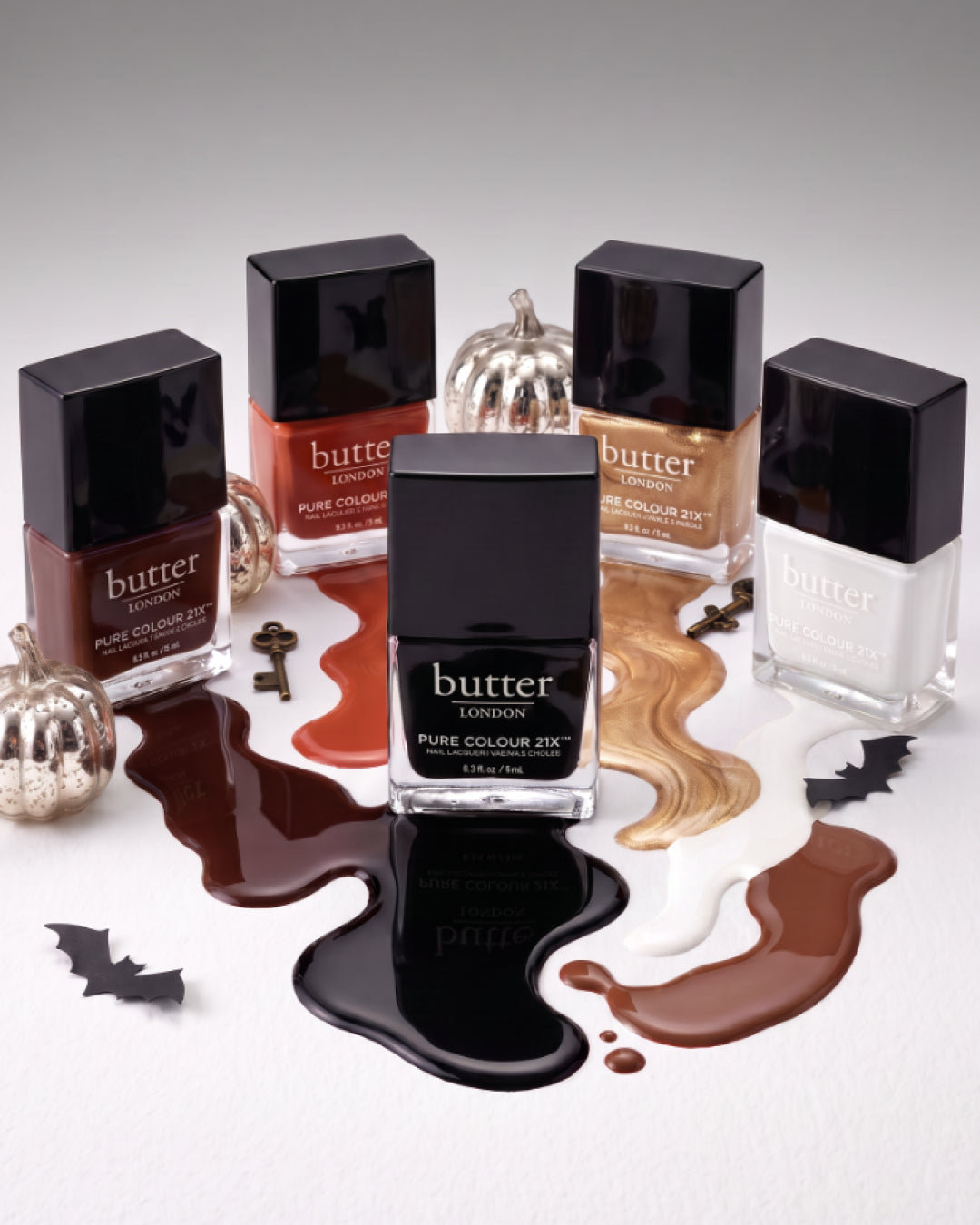 Spooky-chic looks to try this season. From dark drama to pumpkin spice perfection.